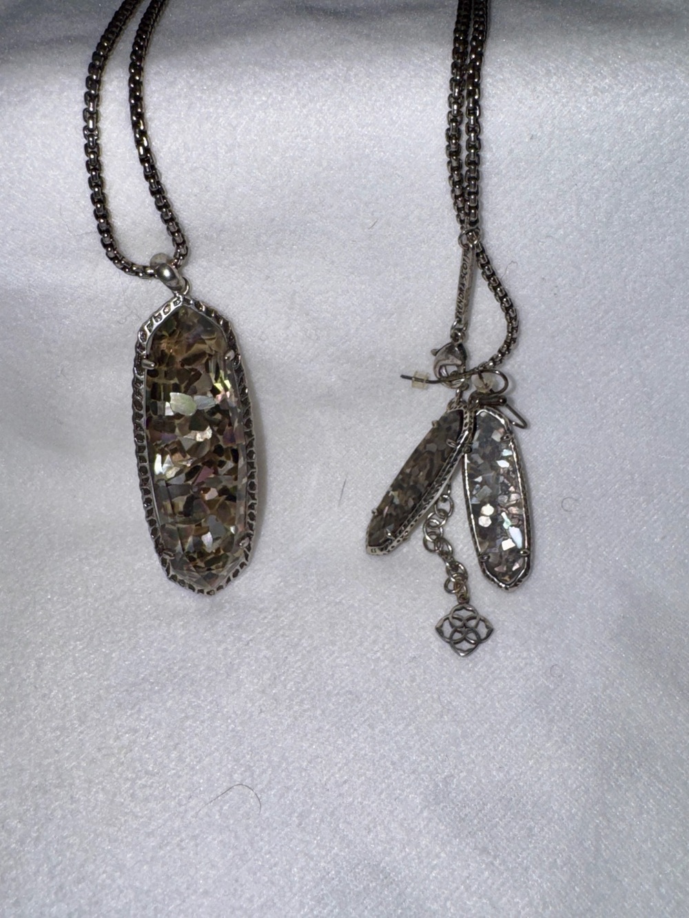 Kendra Scott Layden Necklace in Silver-Tone with matching earrings